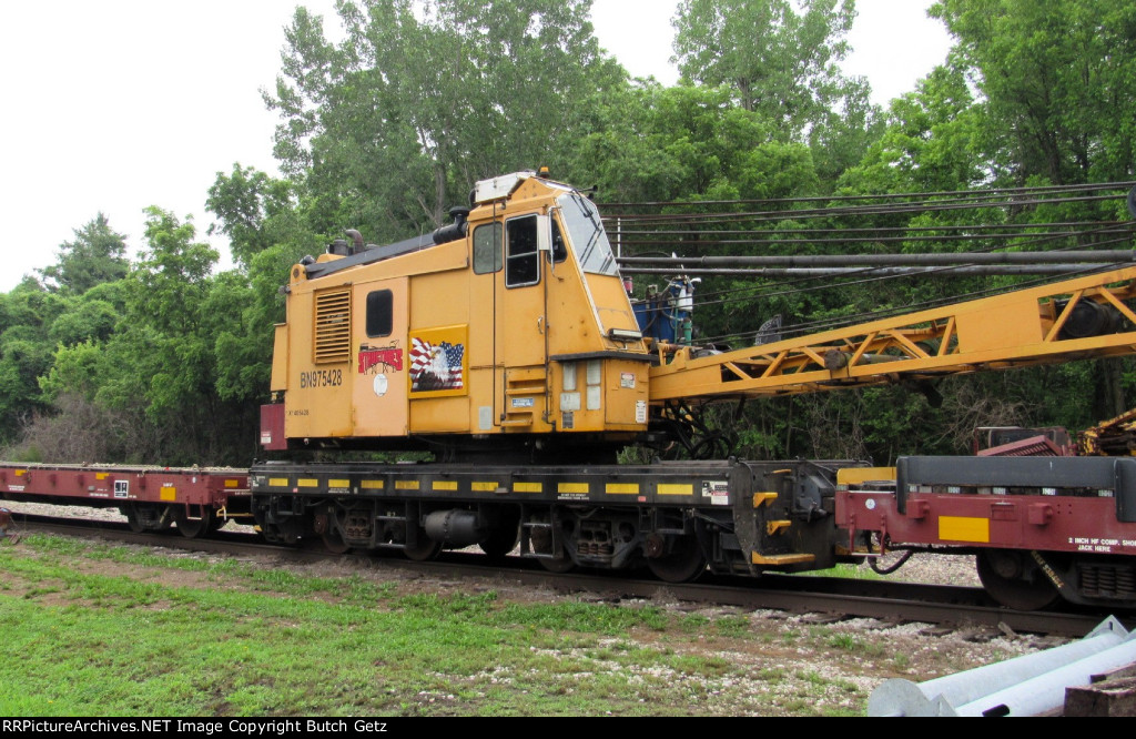 BN 975428